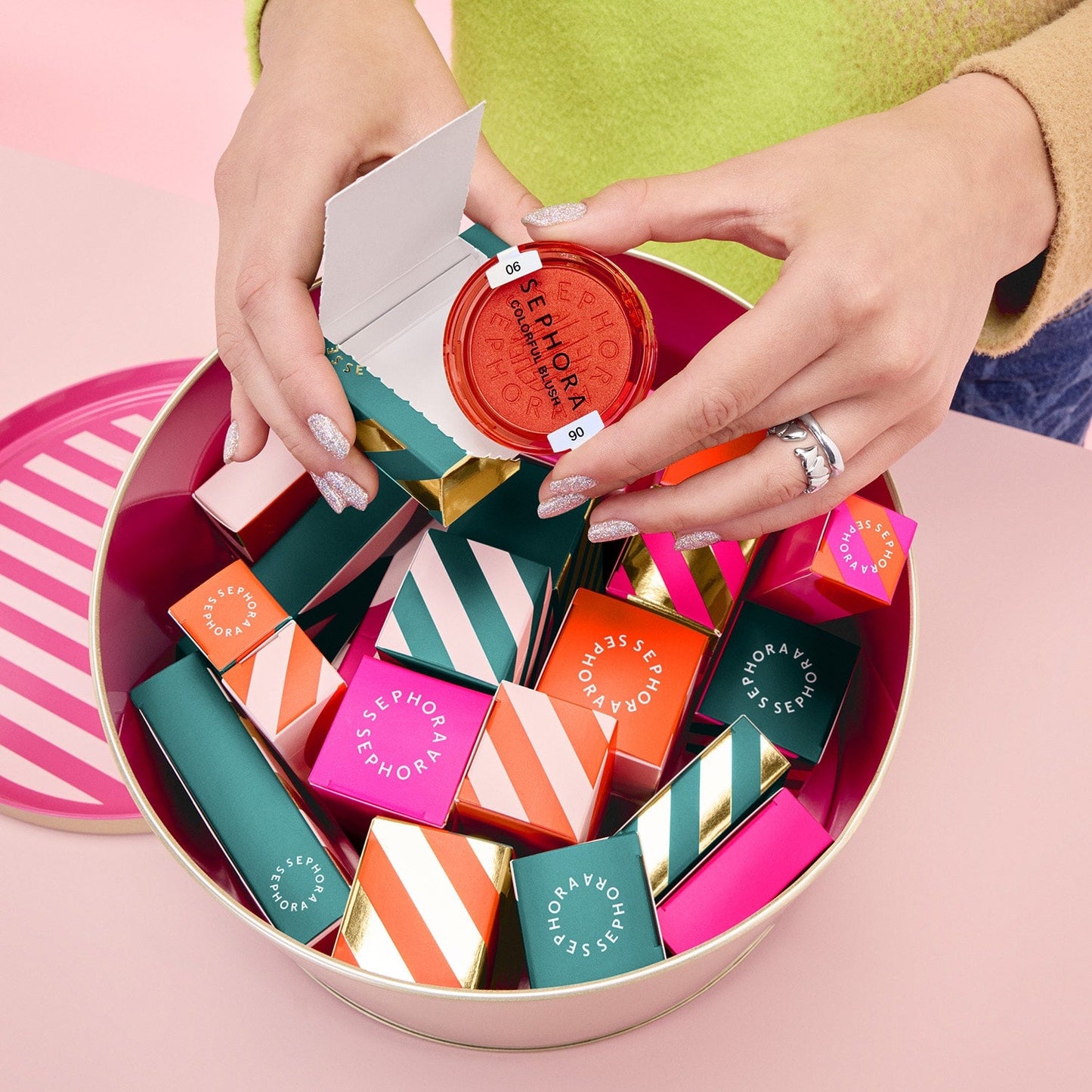 Calendrier de l'Avent Premium - Le calendrier généreux avec 24 surprises - parfumdelea