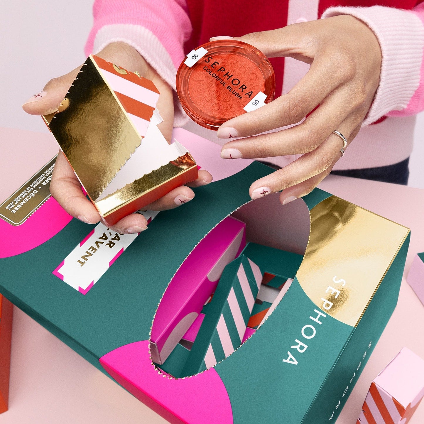 Calendrier de l'Avent - 24 surprises maquillage, soin, bain et accessoires - parfumdelea